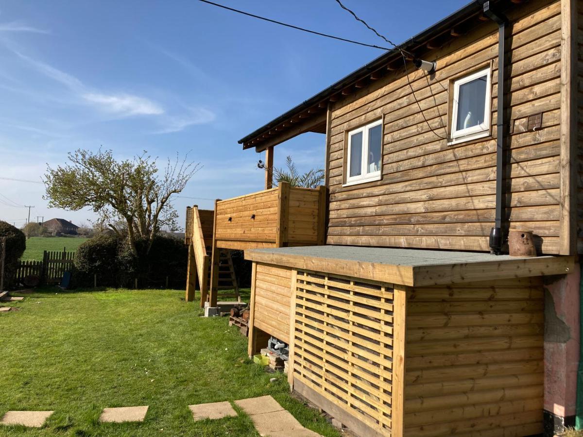 Highfields Lodge Dymchurch Exterior photo
